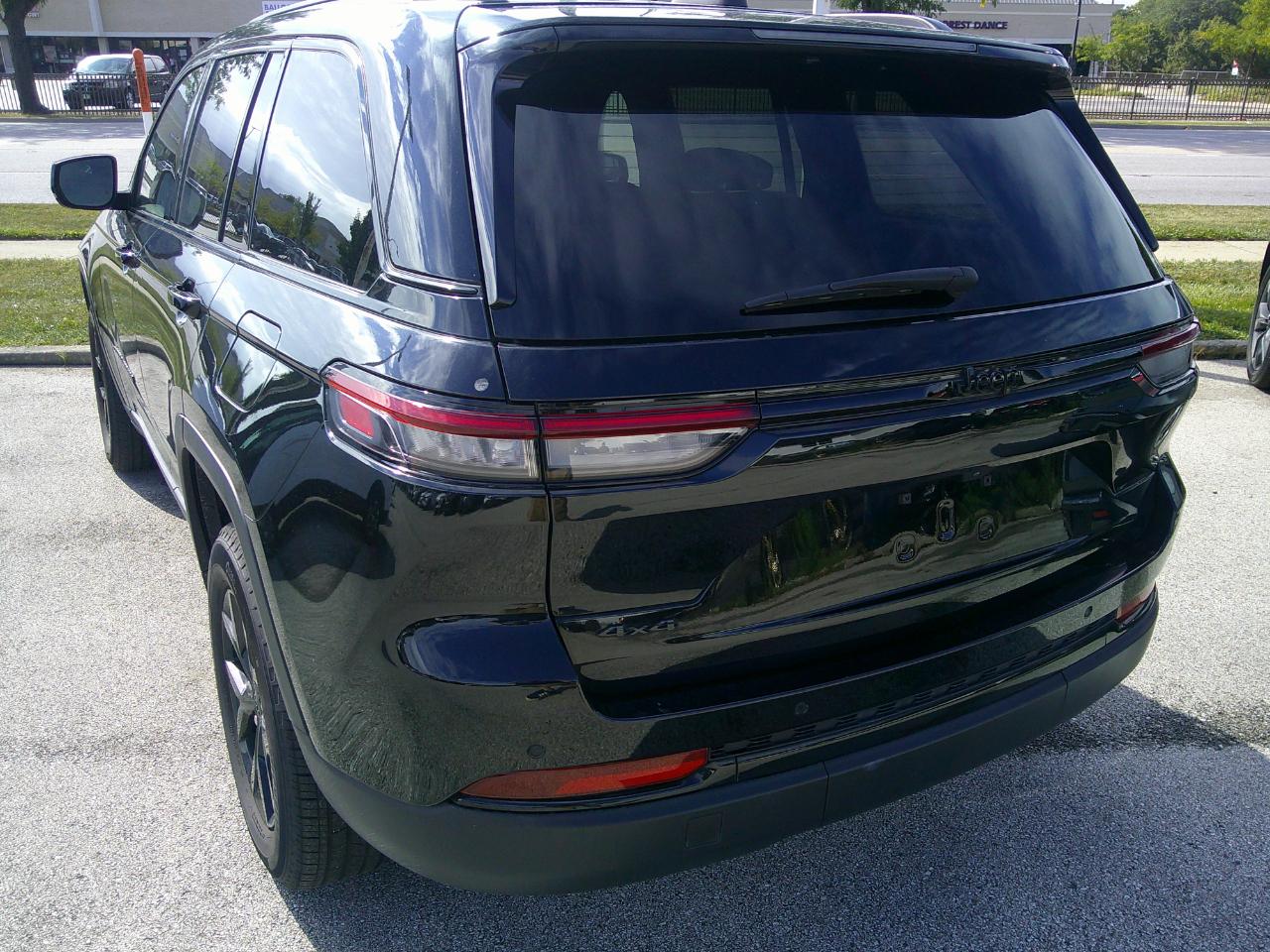 Jeep Grand Cherokee Altitude 4x4 2025