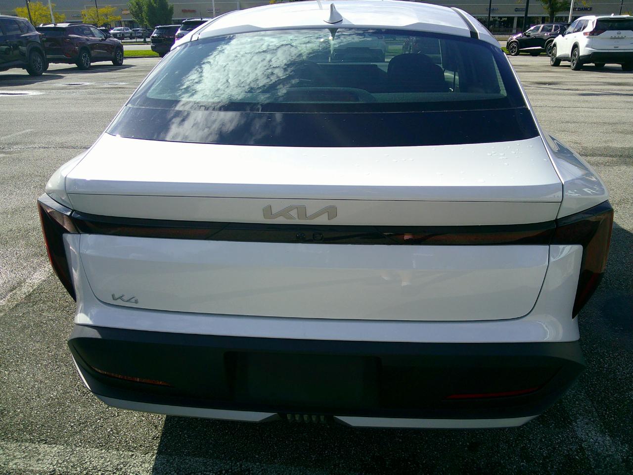 Kia K4 LXS FWD 2025