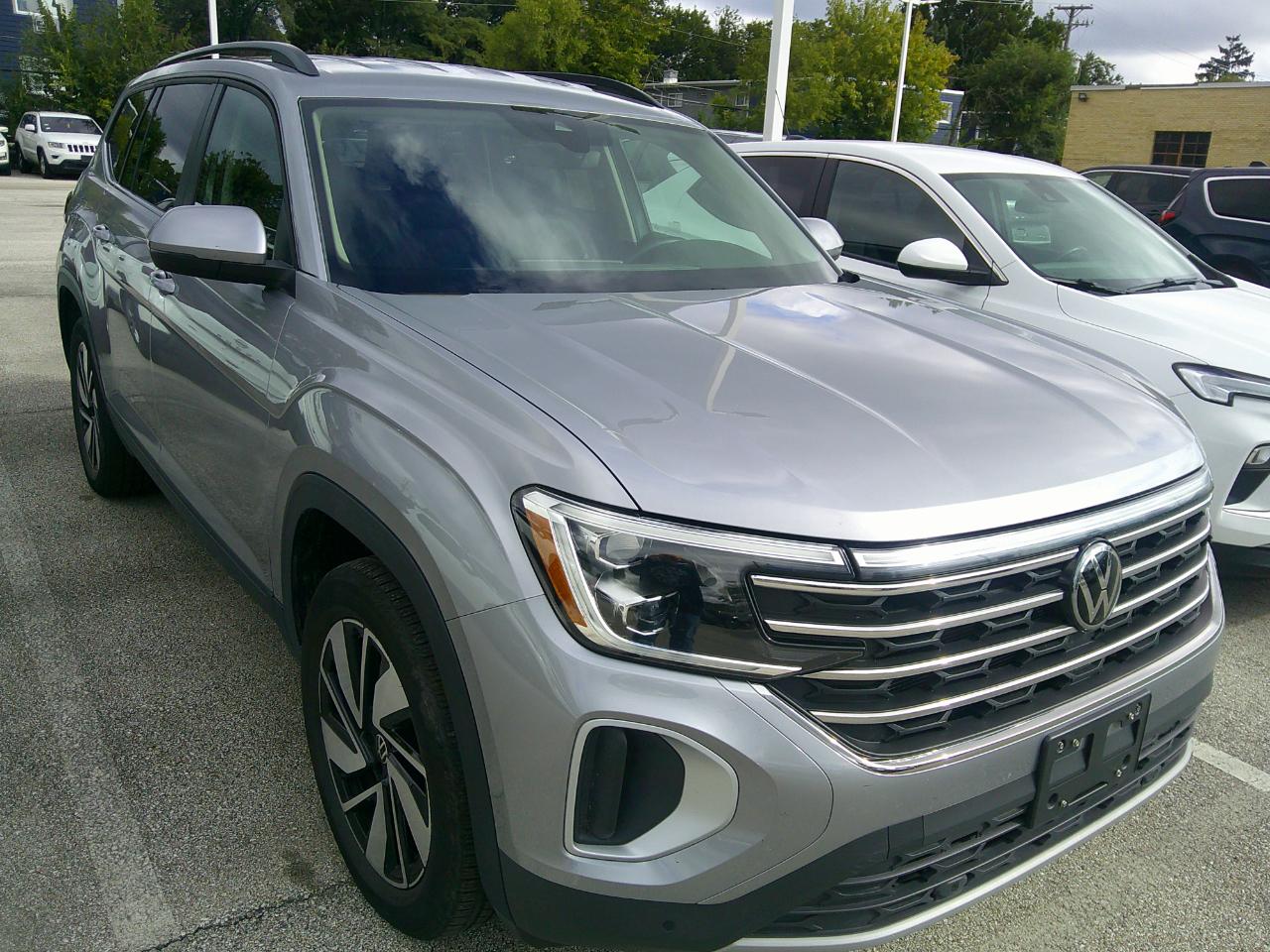 Volkswagen Atlas 2.0T SE w/Technology FWD 2025