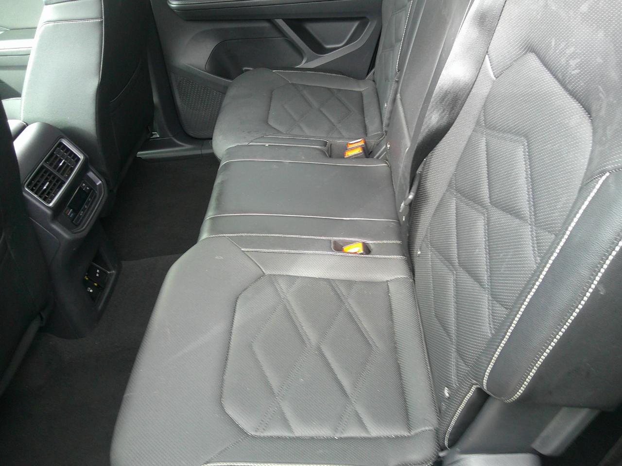 Volkswagen Atlas 2.0T SE w/Technology FWD 2025