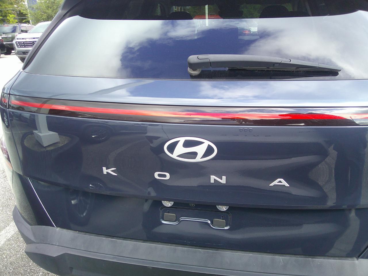 Hyundai Kona SEL FWD 2025