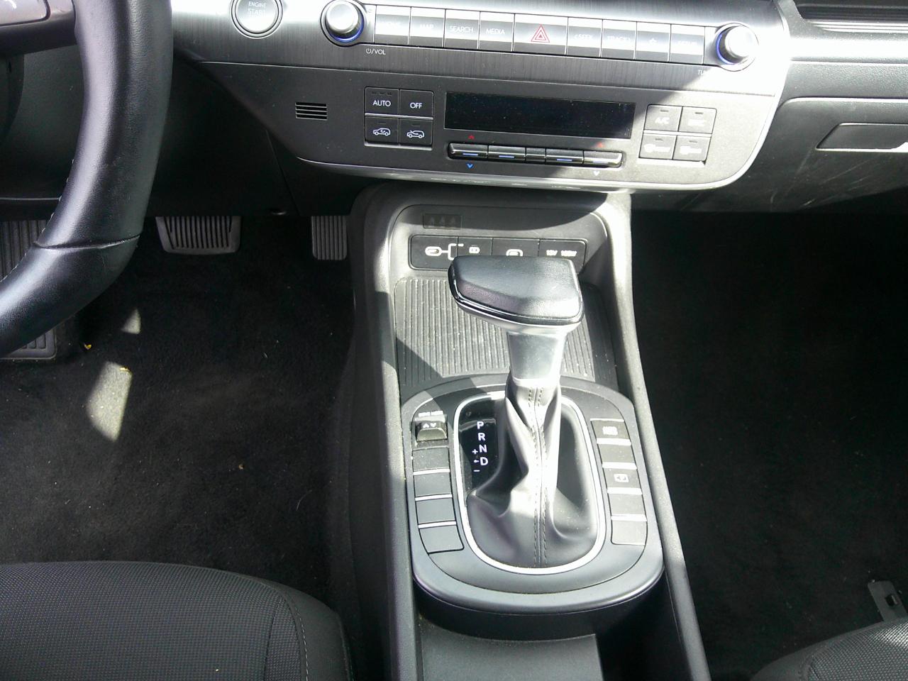 Hyundai Kona SEL FWD 2025