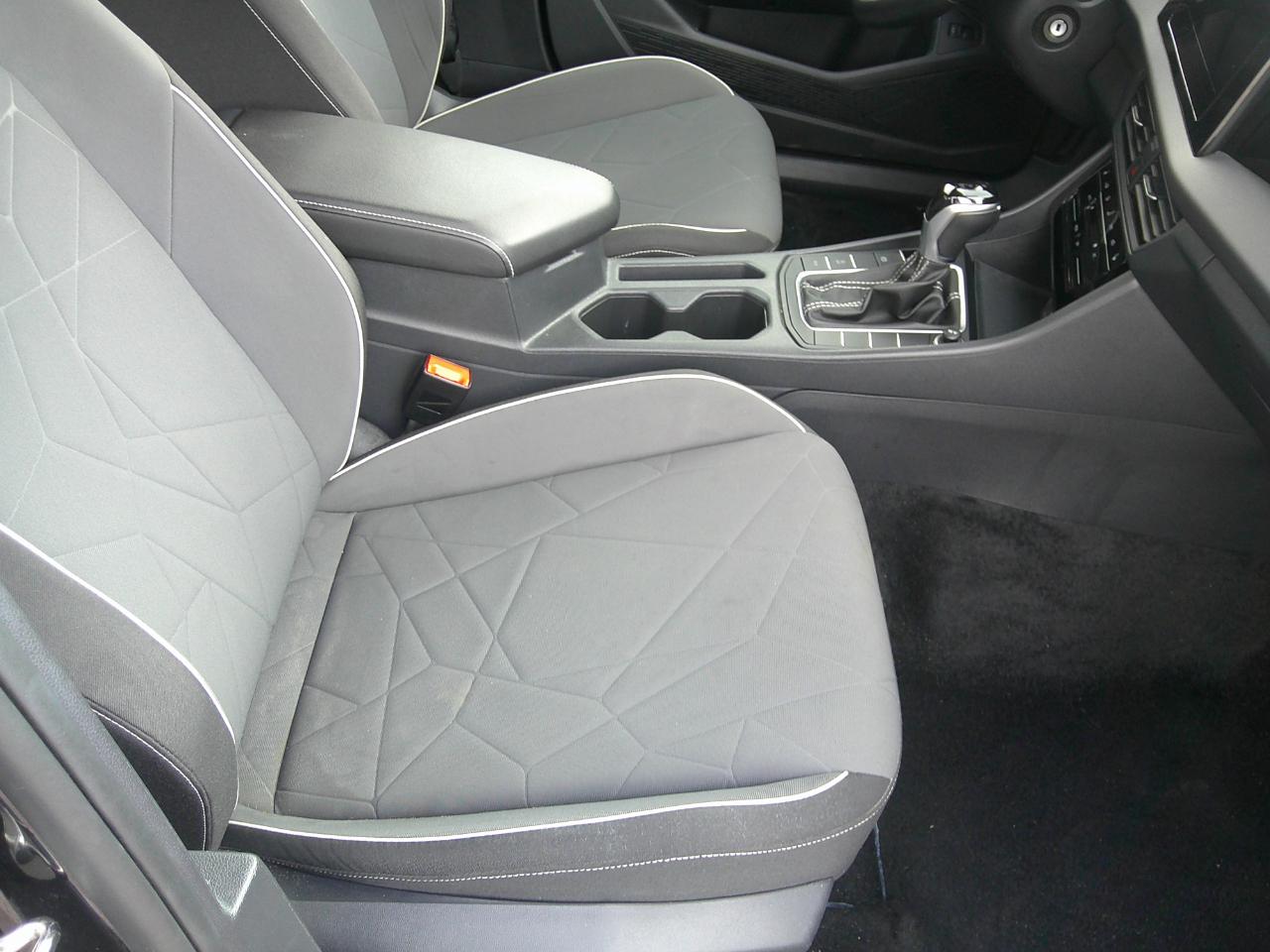 Volkswagen Jetta Sport Auto 2025