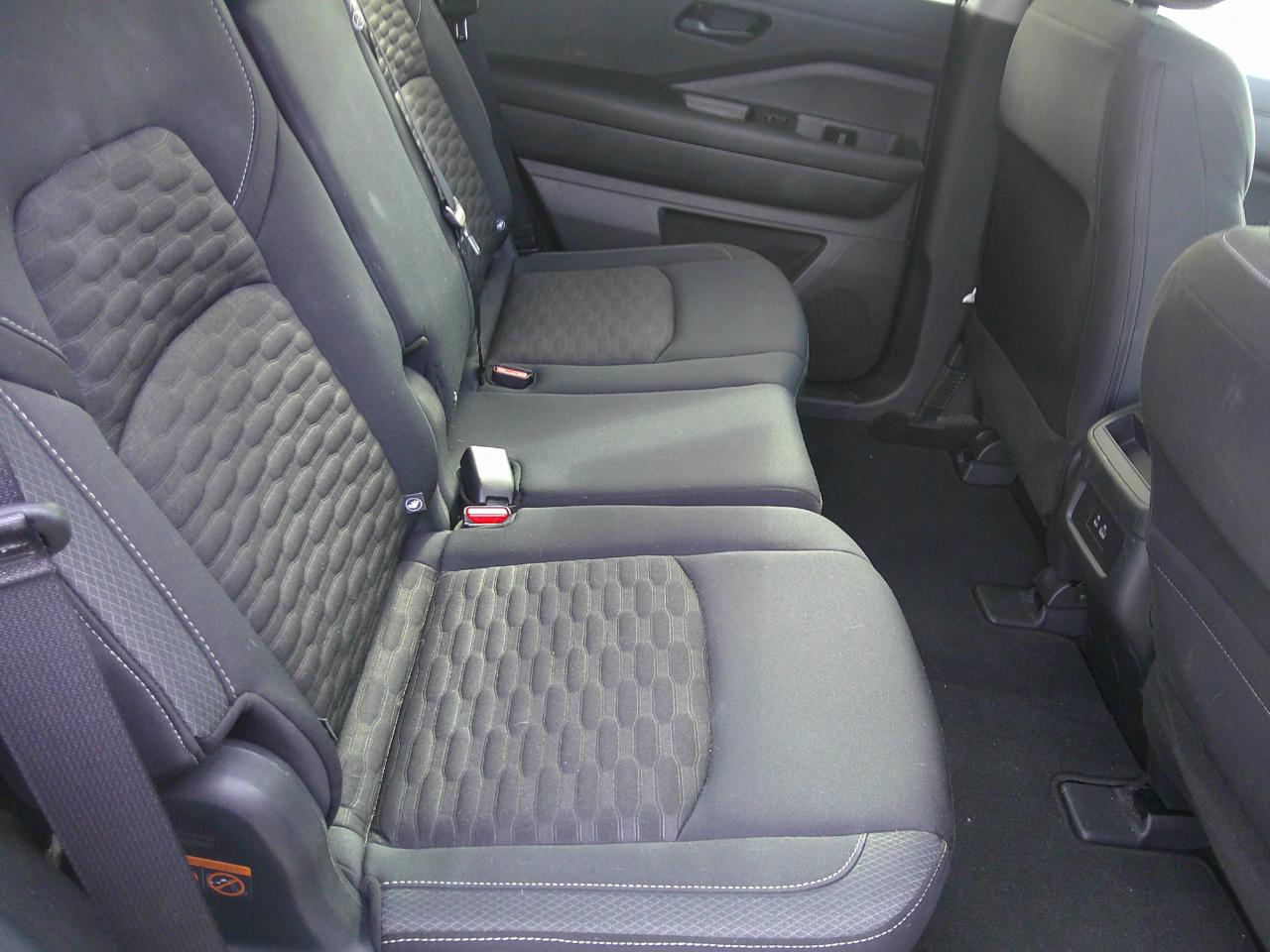 Nissan Pathfinder S 4WD 2024