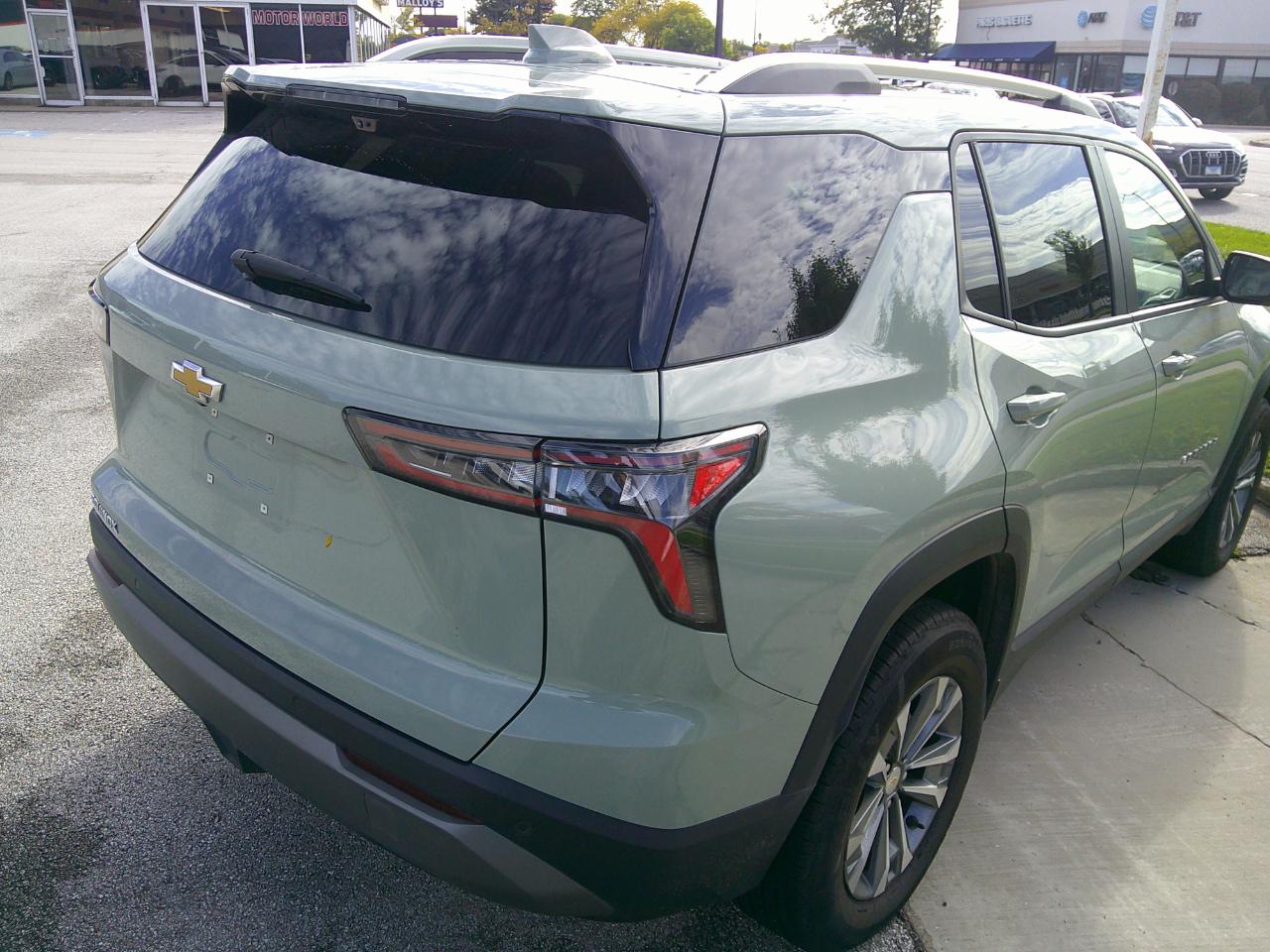 Chevrolet Equinox FWD 4dr LT w/1LT 2025