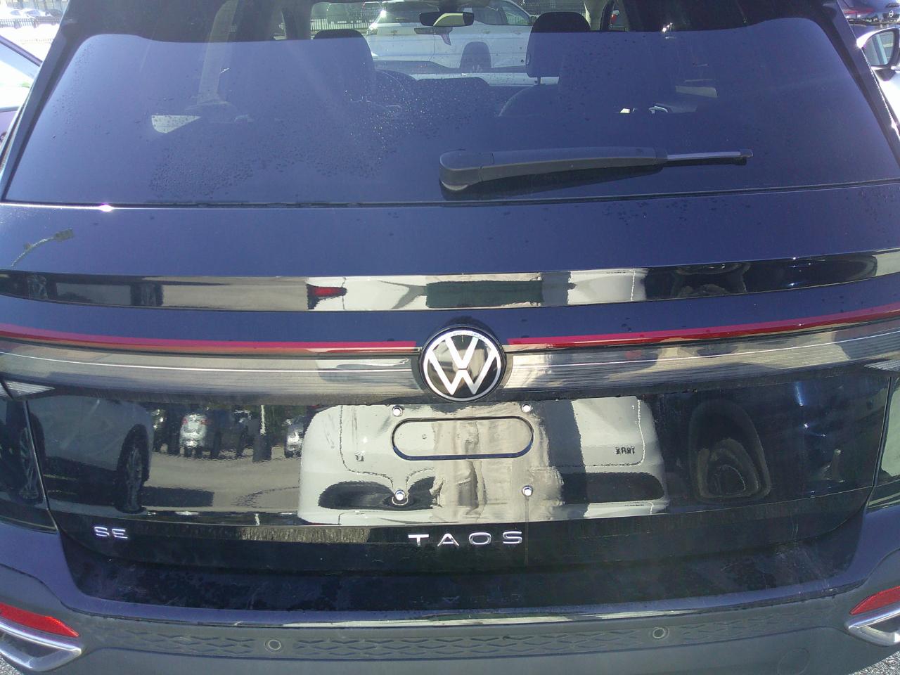 Volkswagen Taos SE FWD 2025
