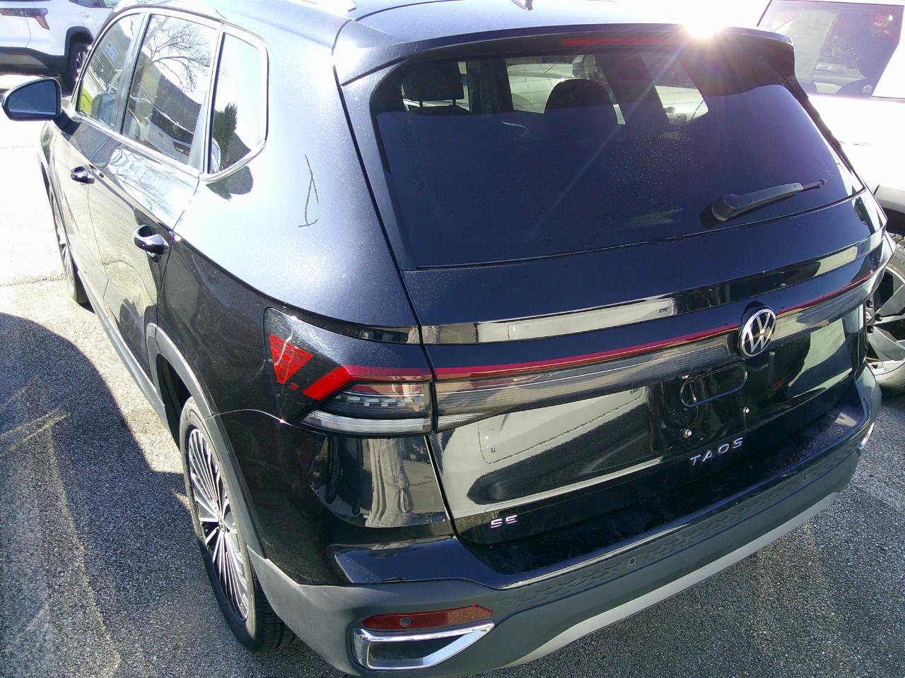 Volkswagen Taos SE FWD 2025