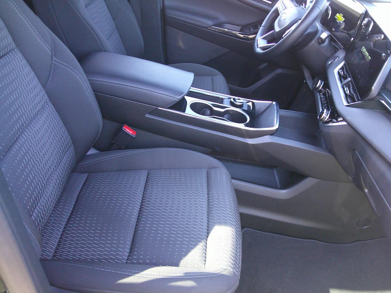 Chevrolet Equinox FWD 4dr LT w/1LT 2026