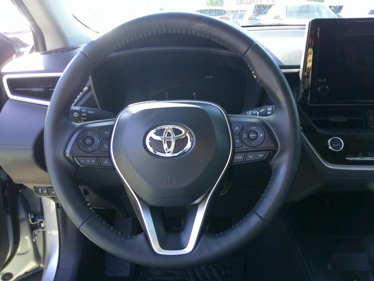 Toyota Corolla Cross LE 2WD (Natl) 2026