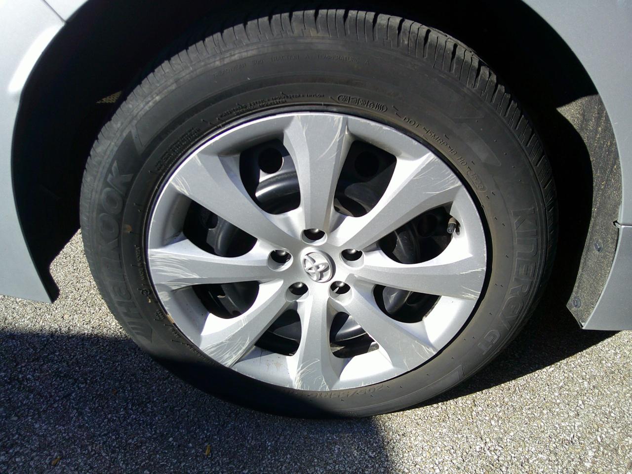 Toyota Corolla LE CVT (Natl) 2024