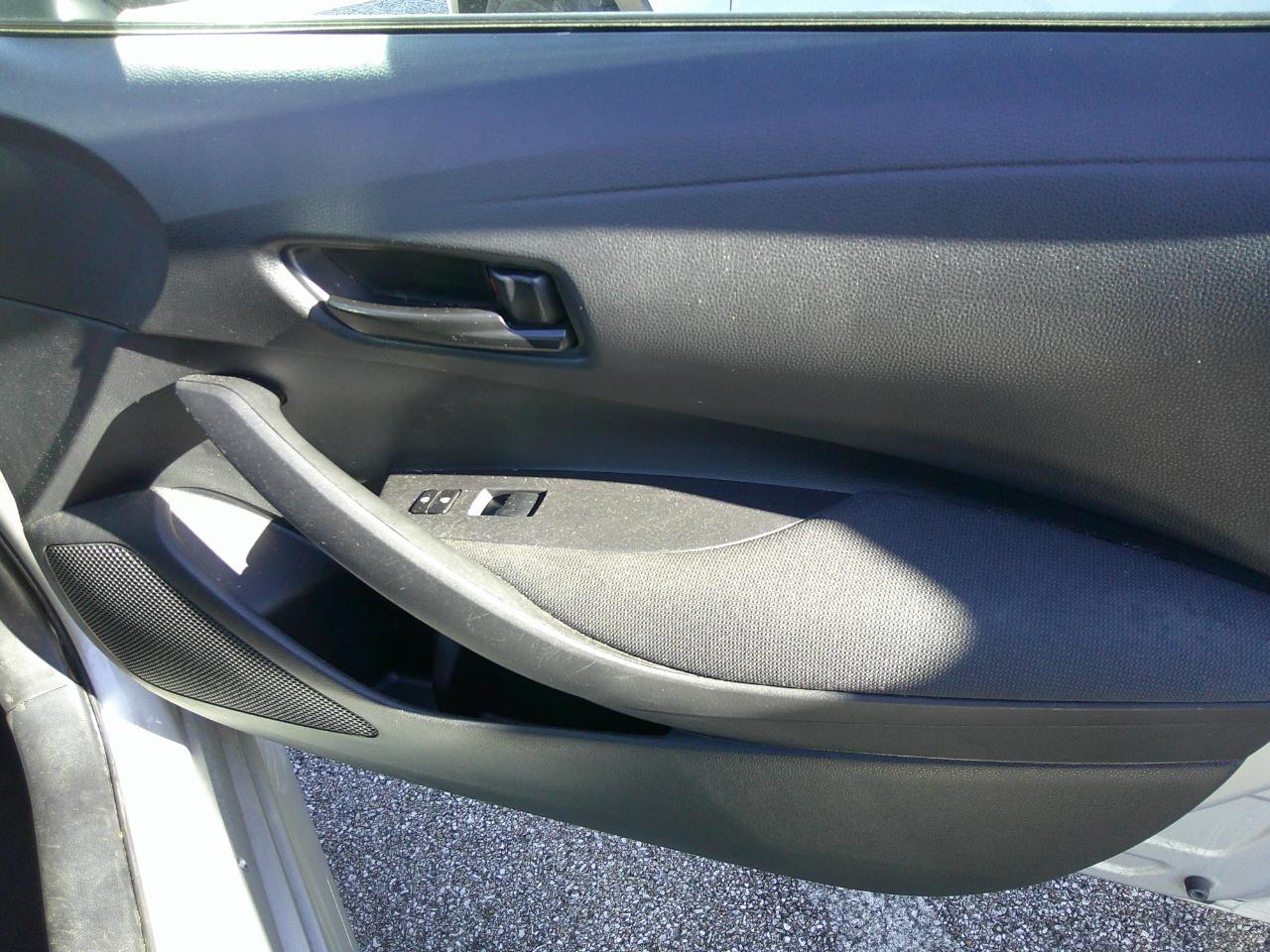 Toyota Corolla LE CVT (Natl) 2024