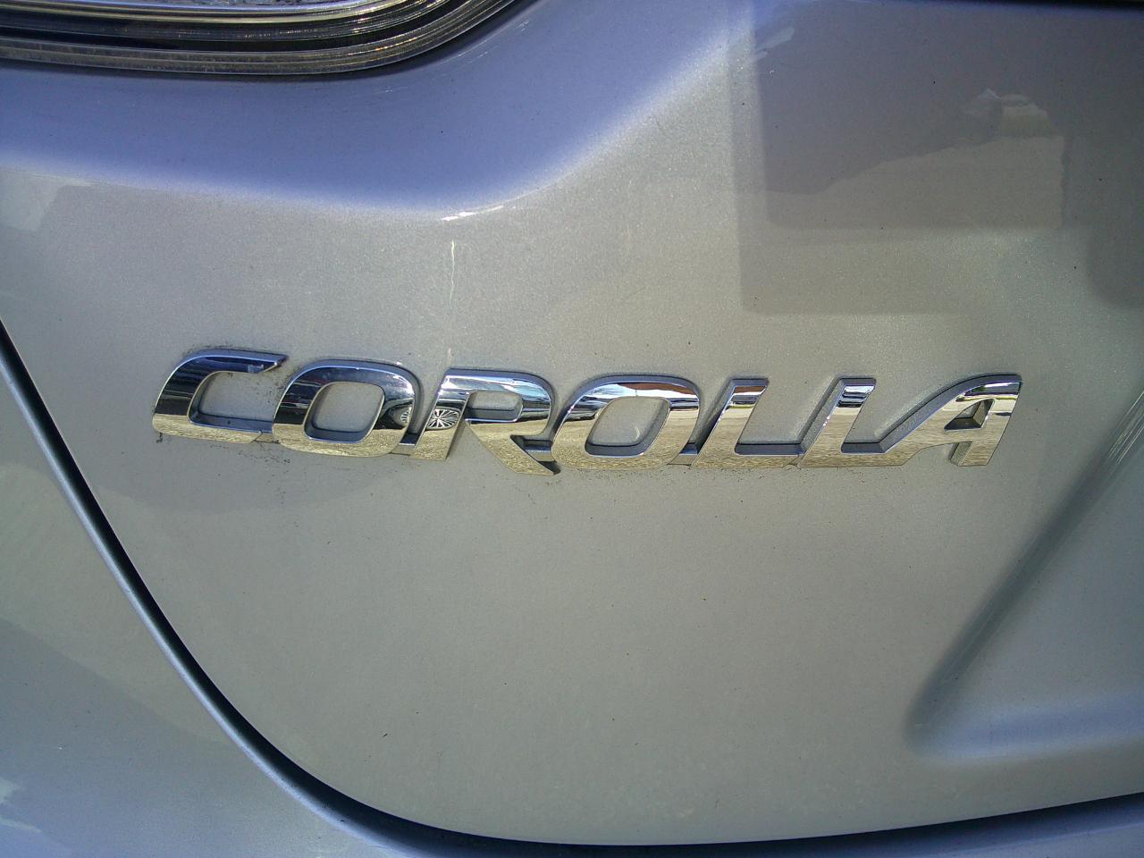 Toyota Corolla LE CVT (Natl) 2024