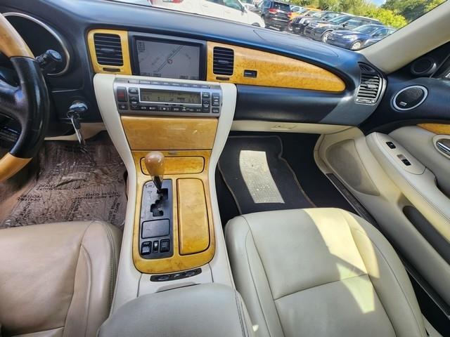 Lexus SC 430 2dr Convertible 2004