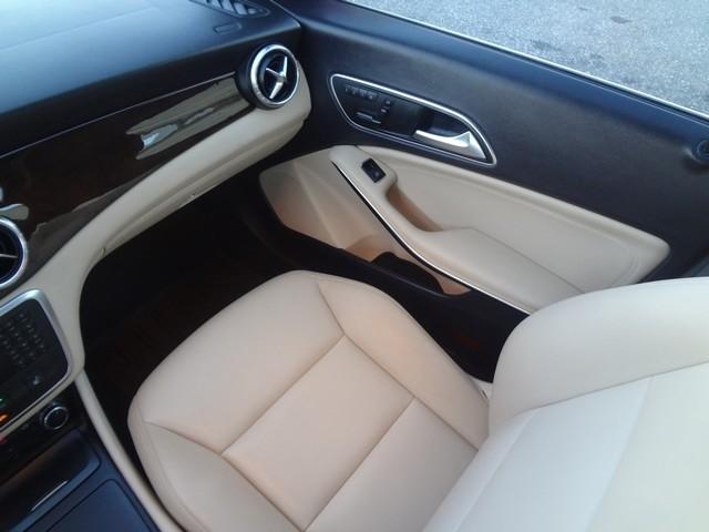 Mercedes-Benz CLA-Class 4dr Sdn CLA 250 4MATIC 2014