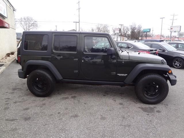 Jeep Wrangler Unlimited 4WD 4dr Rubicon 2011
