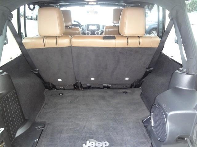 Jeep Wrangler Unlimited 4WD 4dr Rubicon 2011