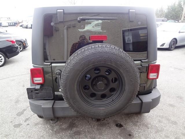 Jeep Wrangler Unlimited 4WD 4dr Rubicon 2011