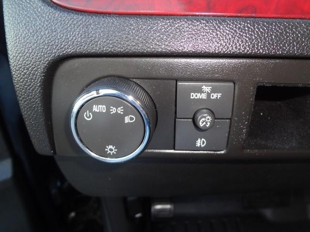 Cadillac Escalade AWD 4dr Premium 2011