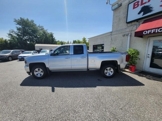Chevrolet Silverado 1500 4WD Double Cab 143.5" LT w/1LT 2017