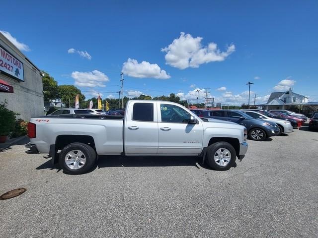 Chevrolet Silverado 1500 4WD Double Cab 143.5" LT w/1LT 2017