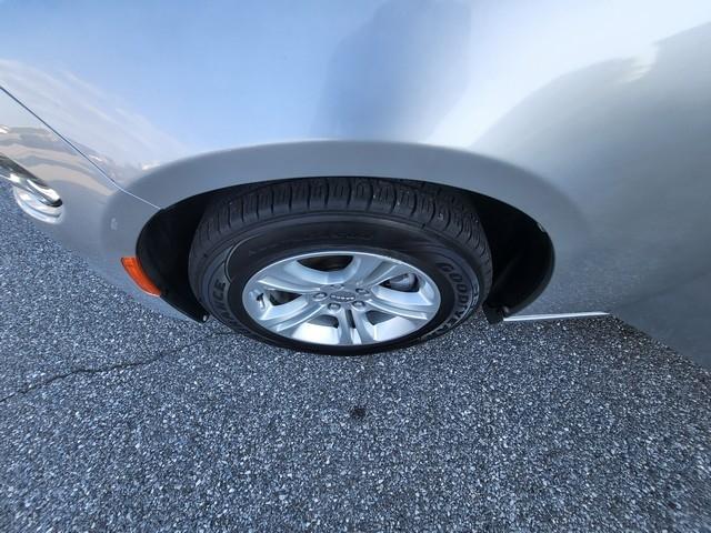 Dodge Charger 4dr Sdn SE RWD 2015