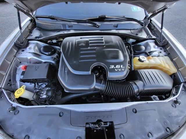 Dodge Charger 4dr Sdn SE RWD 2015