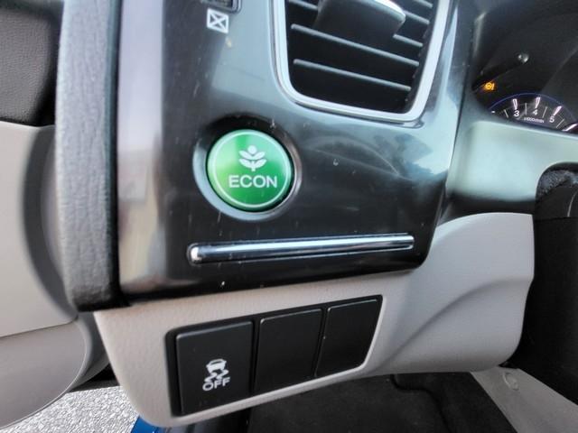 Honda Civic Sdn 4dr Auto LX 2013