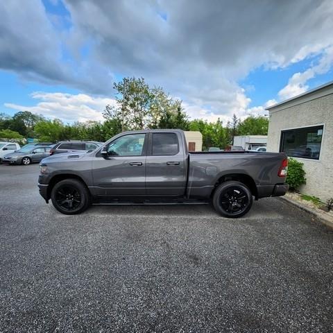 RAM 1500 Big Horn 4x4 Quad Cab 6'4" Box 2022