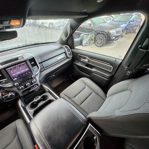 RAM 1500 Big Horn 4x4 Quad Cab 6'4" Box 2022