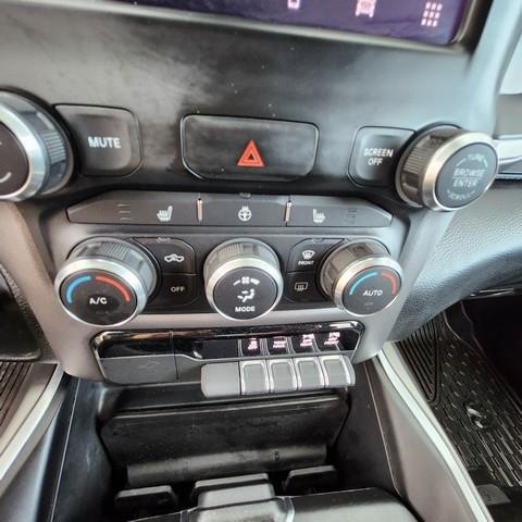 RAM 1500 Big Horn 4x4 Quad Cab 6'4" Box 2022