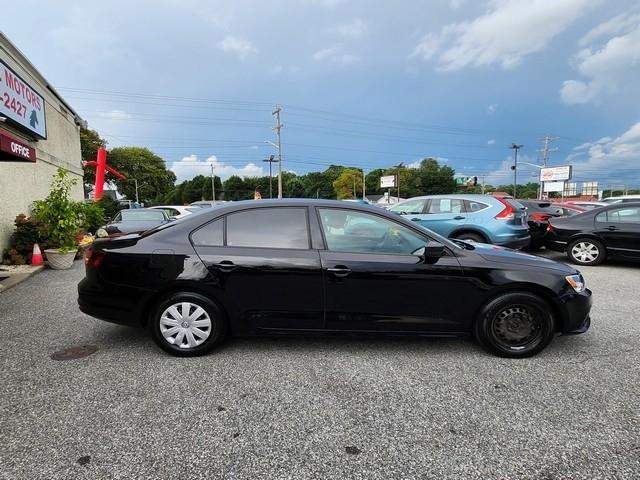 Volkswagen Jetta Sedan 4dr Auto 1.4T S 2016