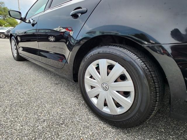 Volkswagen Jetta Sedan 4dr Auto 1.4T S 2016