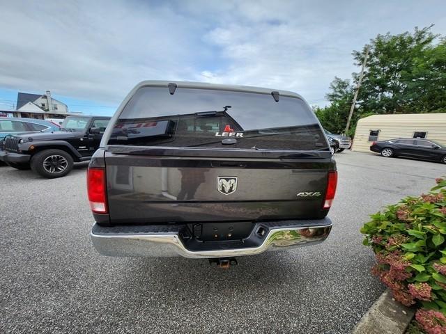 RAM 1500 4WD Quad Cab 140.5" Tradesman 2016