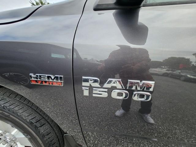 RAM 1500 4WD Quad Cab 140.5" Tradesman 2016