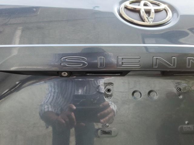 Toyota Sienna 5dr 7-Pass Van V6 LE AWD (Natl) 2014