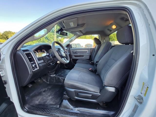 RAM 1500 Classic Tradesman 4x2 Reg Cab 8' Box 2019