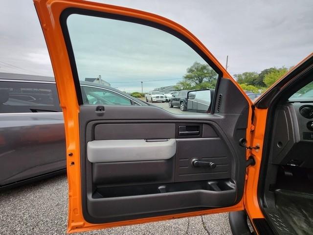 Ford F-150 2WD Reg Cab 126" STX 2014