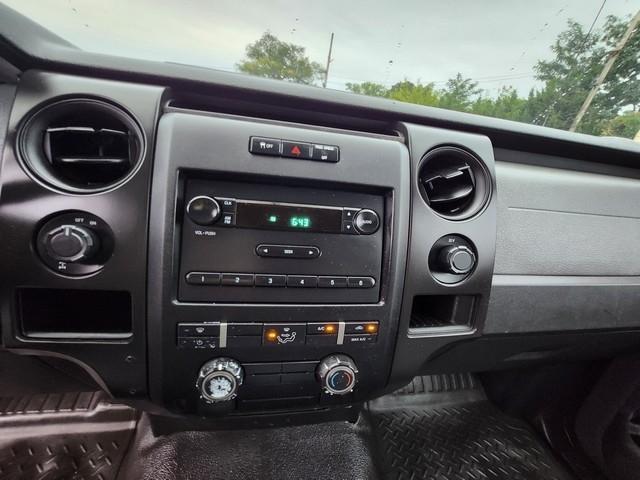 Ford F-150 2WD Reg Cab 126" STX 2014