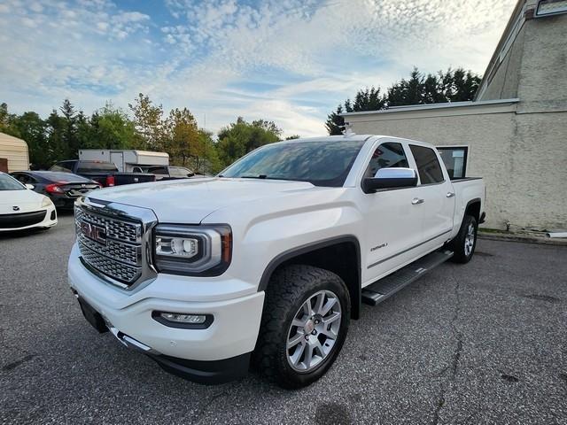 GMC Sierra 1500 4WD Crew Cab 143.5" Denali 2017