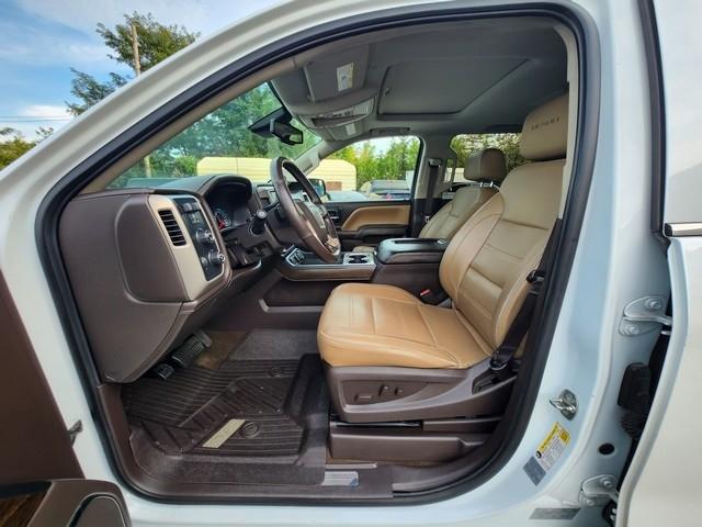 GMC Sierra 1500 4WD Crew Cab 143.5" Denali 2017