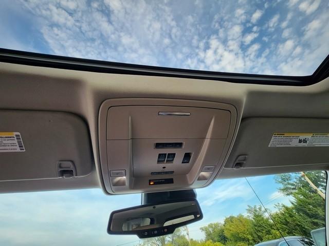 GMC Sierra 1500 4WD Crew Cab 143.5" Denali 2017