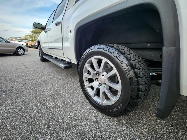 GMC Sierra 1500 4WD Crew Cab 143.5" Denali 2017