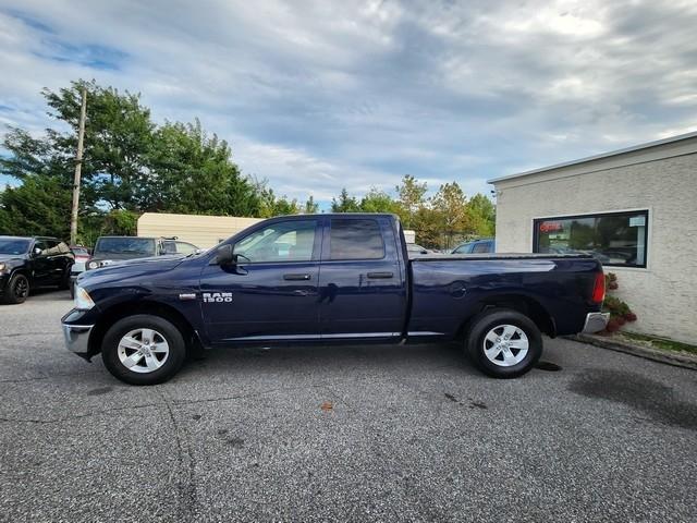 RAM 1500 4WD Quad Cab 140.5" Tradesman 2015