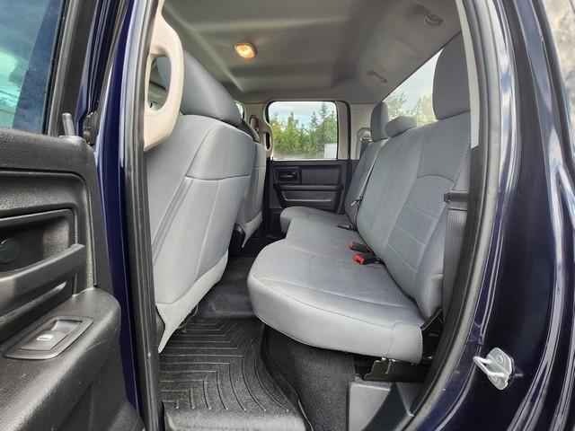 RAM 1500 4WD Quad Cab 140.5" Tradesman 2015