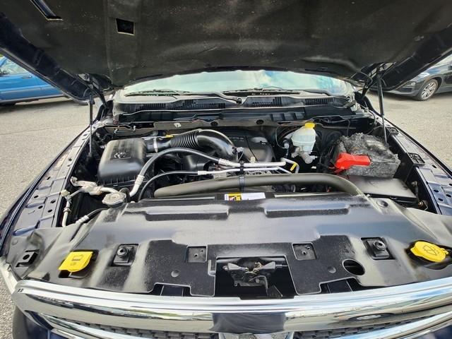 RAM 1500 4WD Quad Cab 140.5" Tradesman 2015