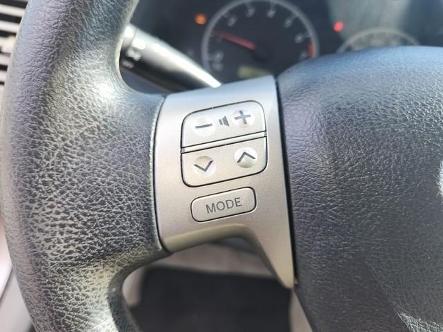 Toyota Corolla 4dr Sdn Auto LE Special Edition (Natl) 2013