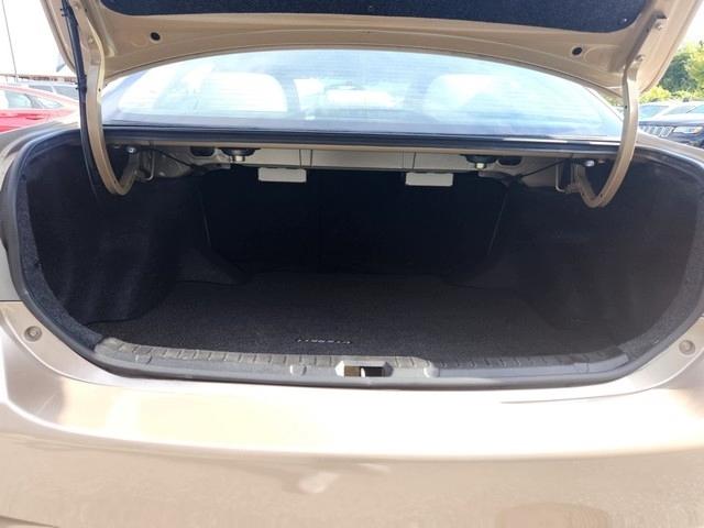 Toyota Corolla 4dr Sdn Auto LE Special Edition (Natl) 2013