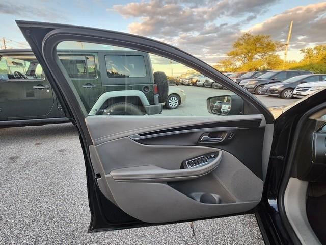 Chevrolet Impala 4dr Sdn LT w/1LT 2017