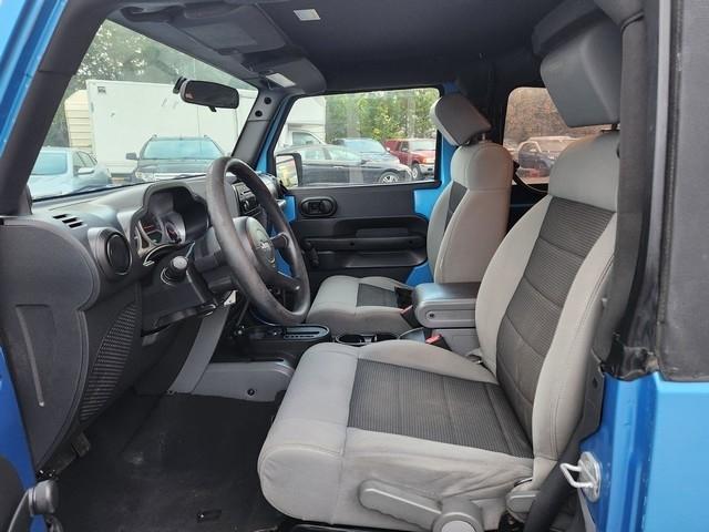 Jeep Wrangler 4WD 2dr Sport 2010