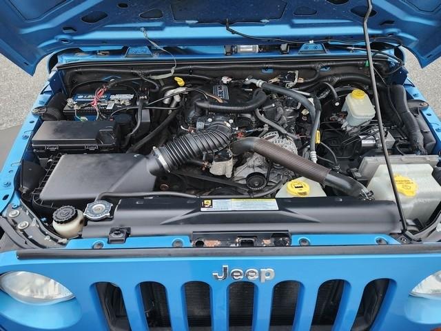 Jeep Wrangler 4WD 2dr Sport 2010